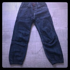Loose, pull on H&M jeans.